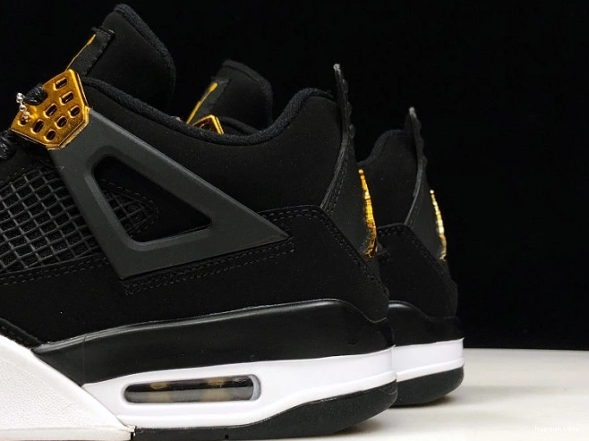 HYPE Black Jordan 308497-032 Metallic Gold-White Air Royalty 4 0816